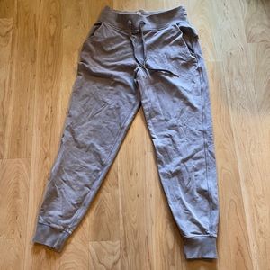 Lululemon joggers